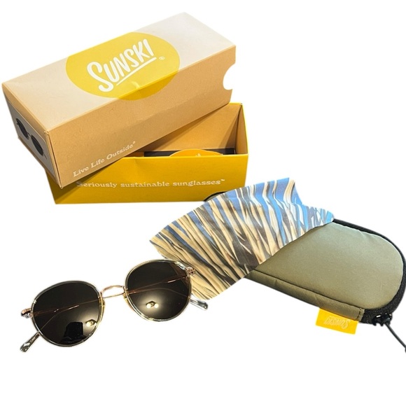 Sunski Polarized Sunglasses – Sustainable Design - Picture 1 of 5